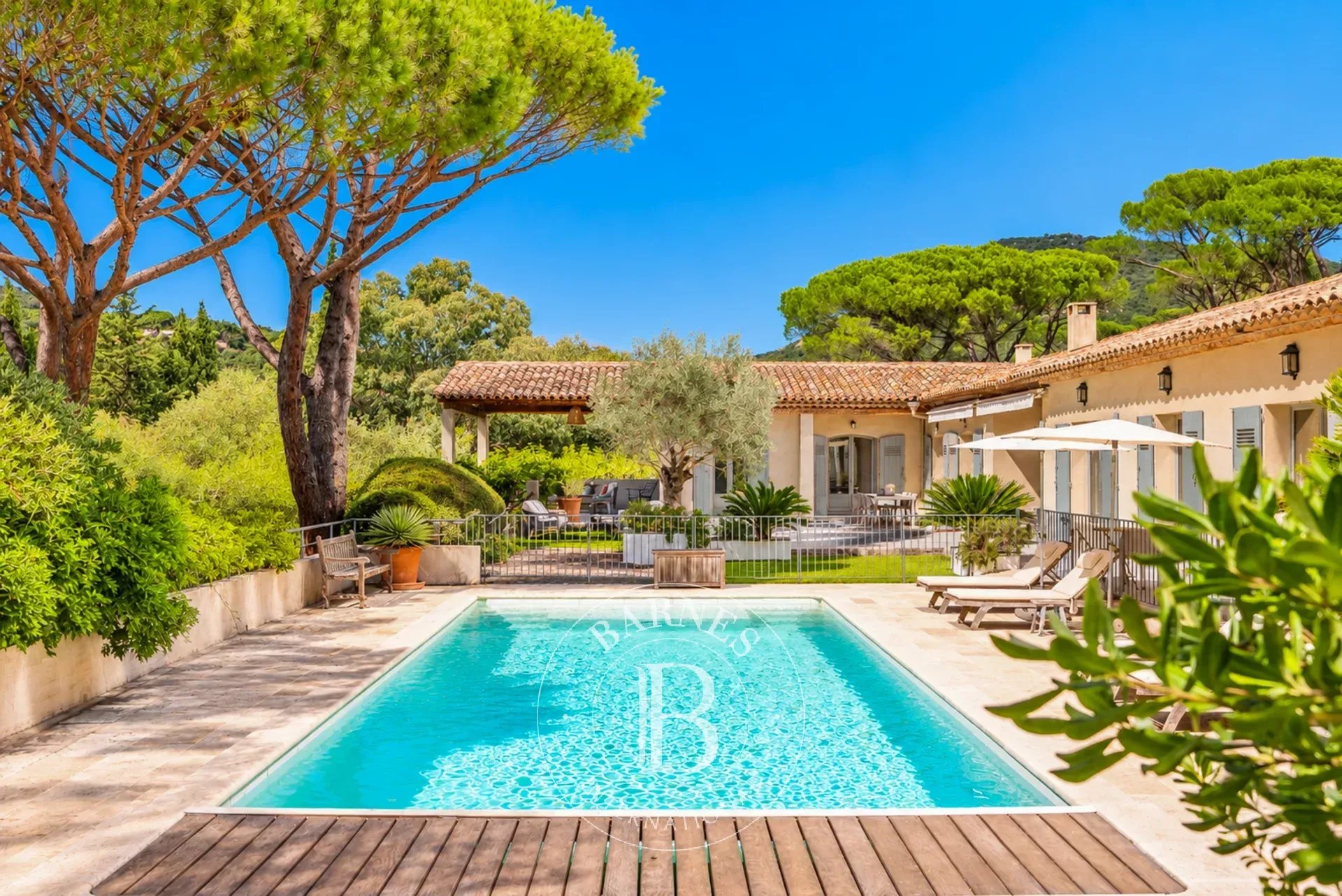 GOLFE DE SAINT TROPEZ - GRIMAUD - MAISON DE CHARME