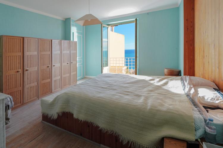 CAP D'AIL - SECTEUR DOUANIERS - VILLA VUE MER