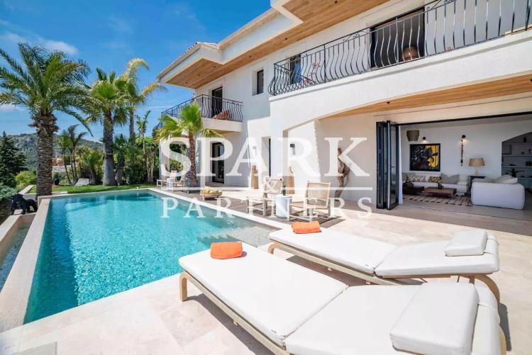 La Turbie - Villa dans un domaine privé avec vue panoramique sur la mer