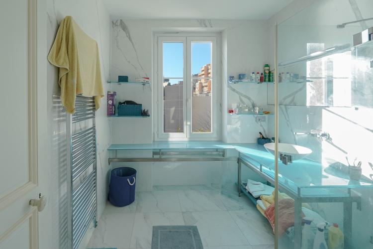 CAP D'AIL - SECTEUR DOUANIERS - VILLA VUE MER