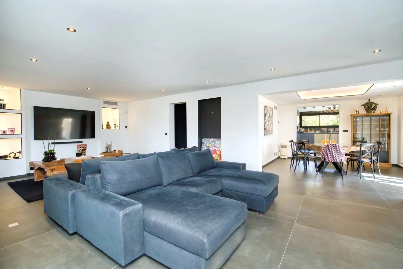 Villa rénovée à vendre à pied des plages à Grimaud