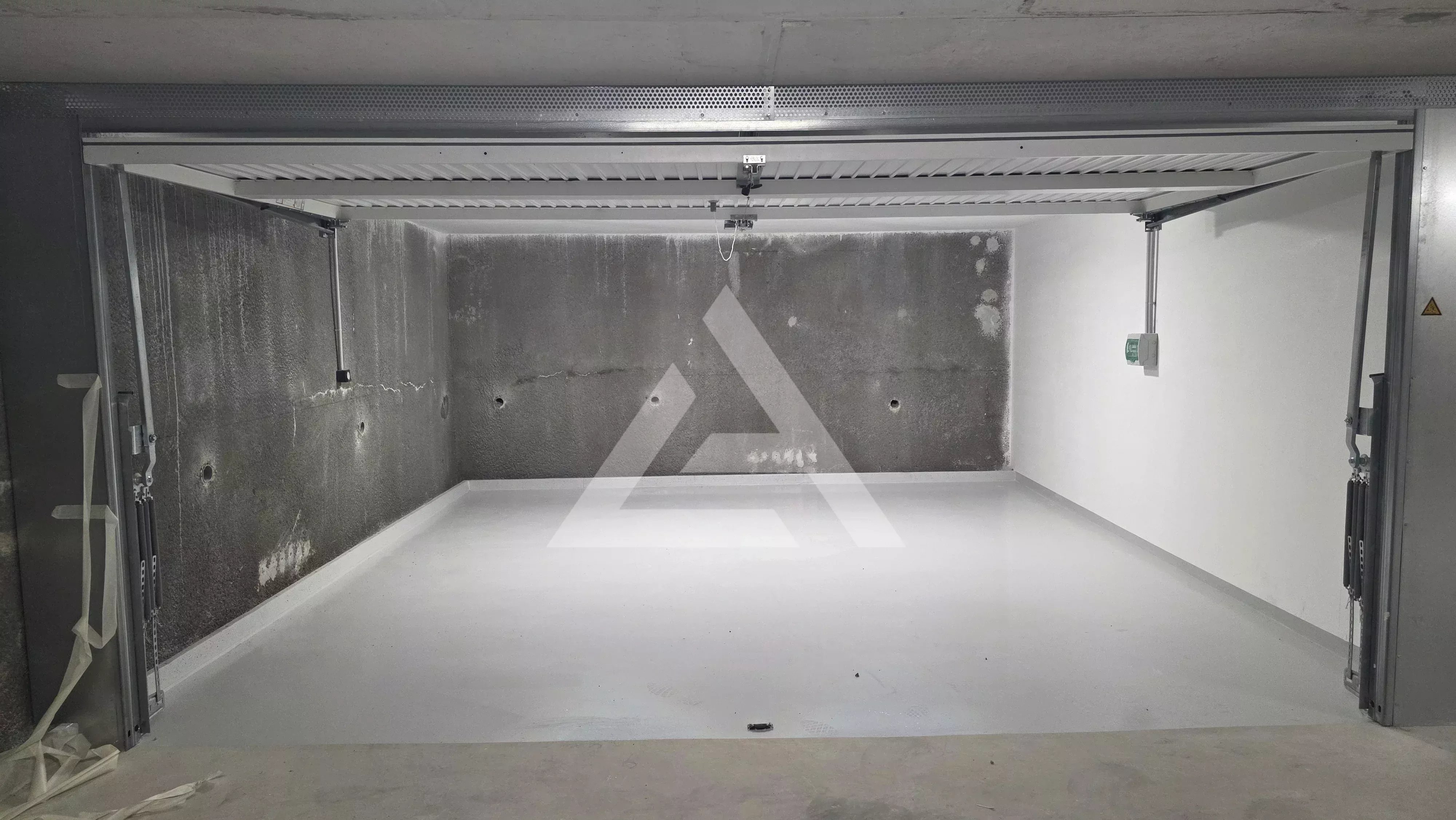 CAP D'AIL - DOUBLE GARAGE EN SOUS-SOL - RESIDENCE NEUVE EN CENTRE-VILLE