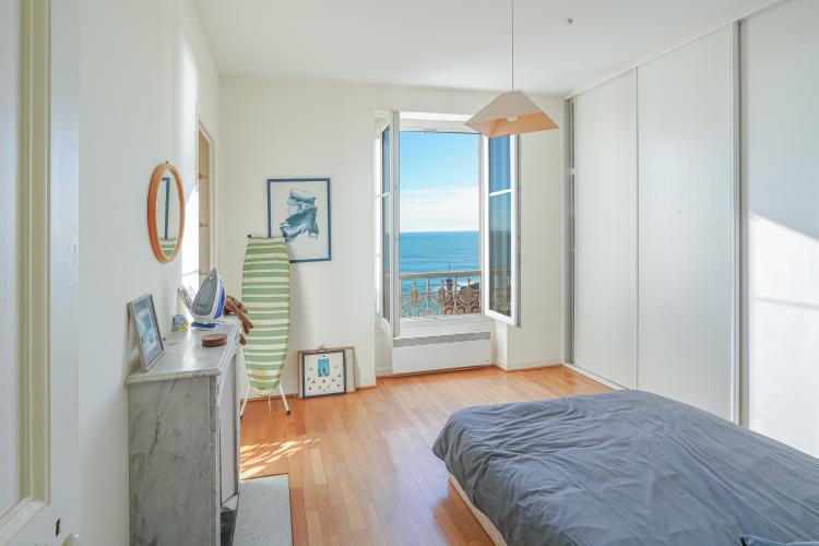 CAP D'AIL - SECTEUR DOUANIERS - VILLA VUE MER