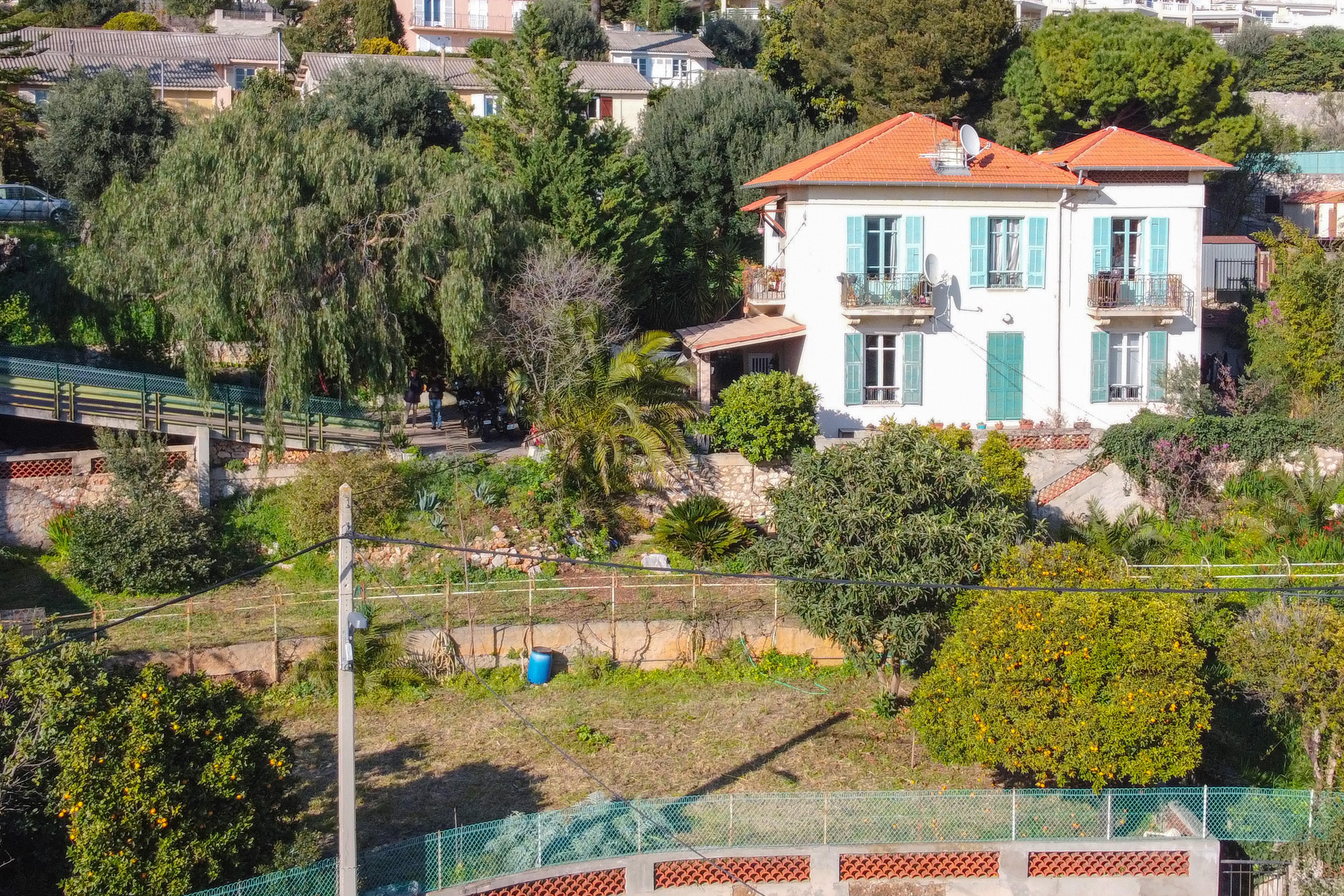 CAP D'AIL - MAISON DE VILLE - CENTRE VILLE