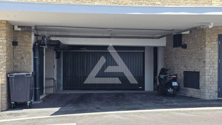 CAP D'AIL - DOUBLE GARAGE EN SOUS-SOL - RESIDENCE NEUVE EN CENTRE-VILLE